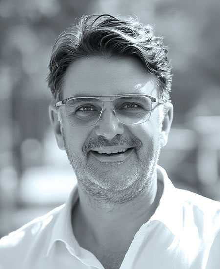 Strategic Advisor -Thomas de Buhr